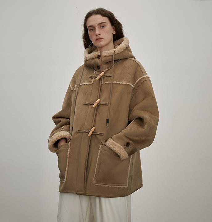 "Quartet Short" Wool Artificial Compositesuede Hooded Shearling Jacket-5