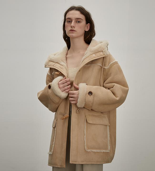 "Quartet Short" Wool Artificial Compositesuede Hooded Shearling Jacket-6